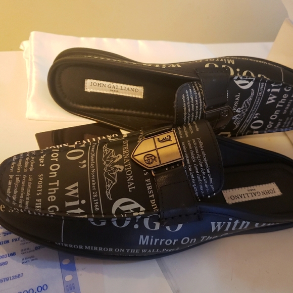 Paul Galliano shoe. Size 10. Black. Rubber sole